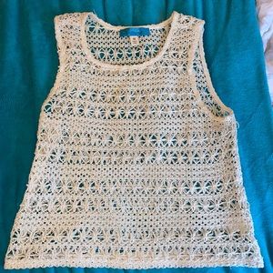 White knit tank top 🤍